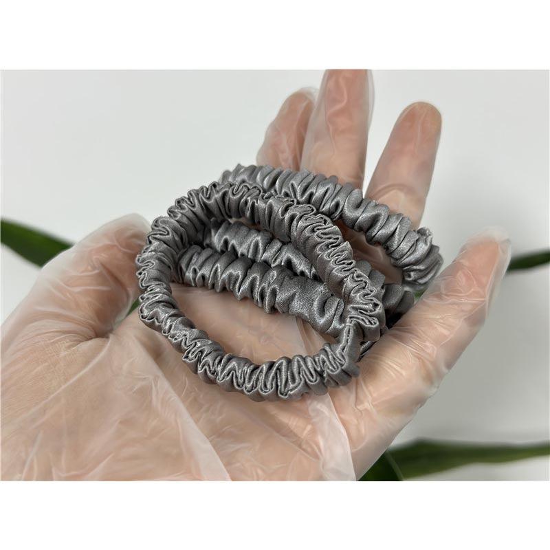Middle Grey silk scrunchies mini